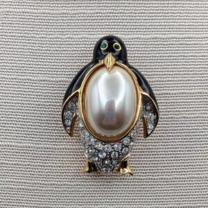 Marvella Vintage Penguin Brooch